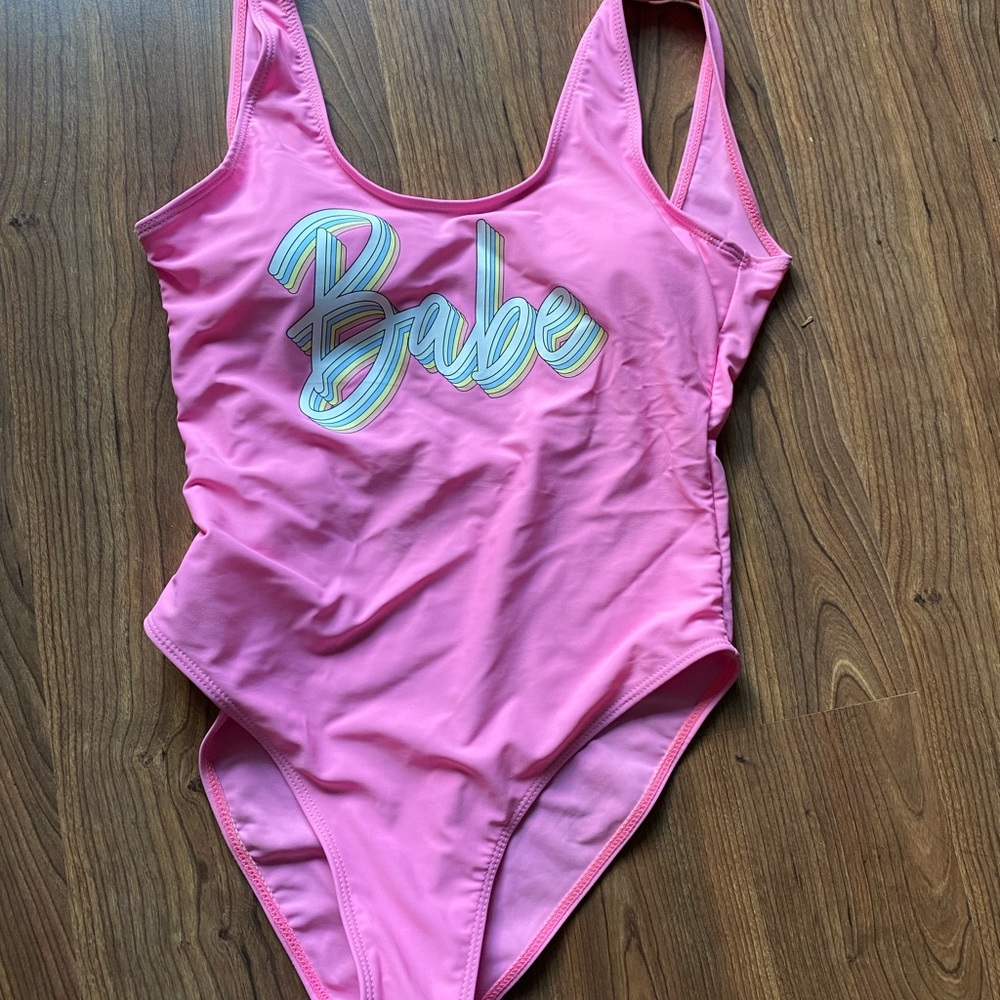 One piece bathing suit